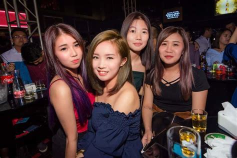 Single Women Near Me: Dating Local Girls In Ipoh, Perak, Malaysia